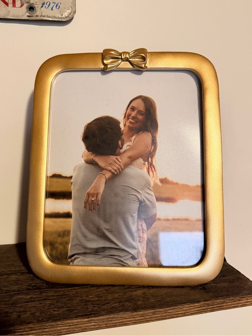 shabby chic 8x10 gold bow frame